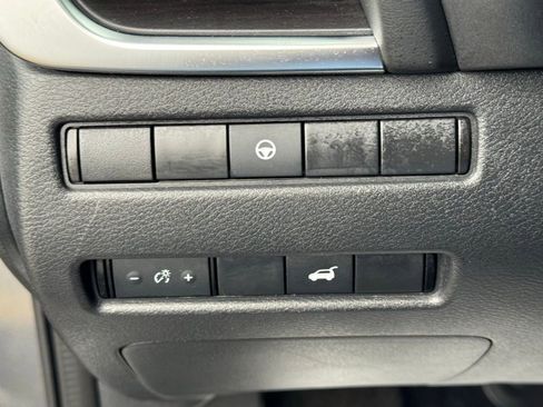 Used 2021 Nissan Rogue SL w/ Premium Package image 31