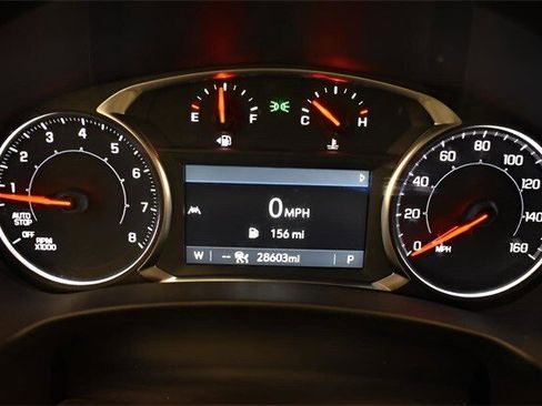 Used 2024 GMC Terrain SLT w/ Elevation Edition image 27