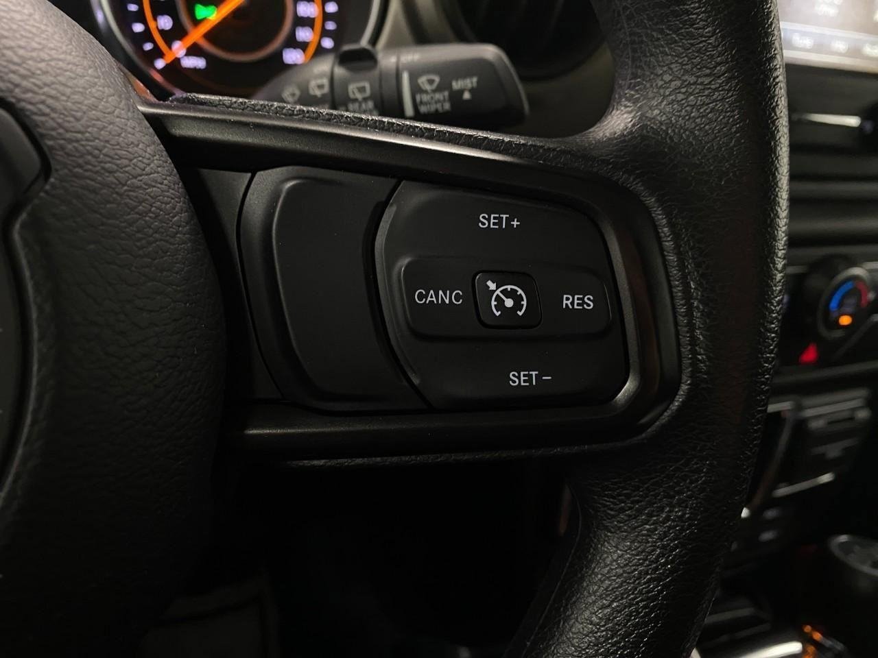 Used 2018 Jeep Wrangler Unlimited Sport AWD/4WD image 17