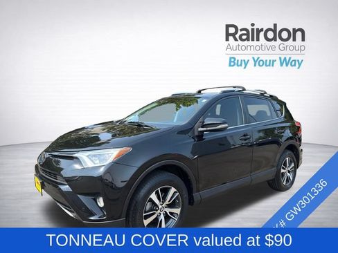 Used 2016 Toyota RAV4 XLE w/ Convenience Package FWD image 3