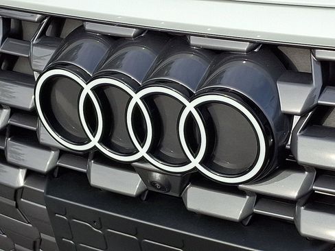 New 2026 Audi Q5 Premium Plus image 23