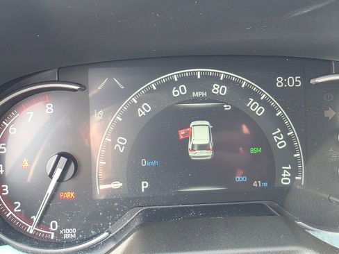 Used 2025 Toyota RAV4 XLE image 17