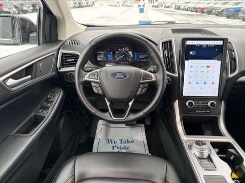 Used 2024 Ford Edge SEL image 13