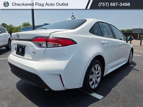 Used 2024 Toyota Corolla LE FWD image 7