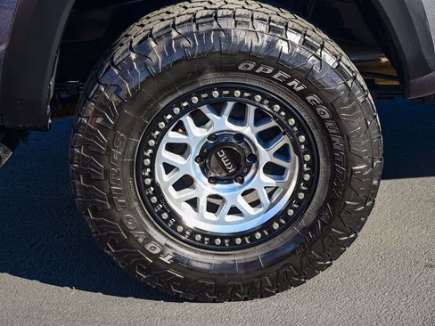 Used 2023 Toyota Tacoma TRD Off-Road image 8