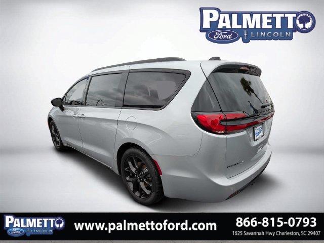 Used 2026 Chrysler Pacifica Select w/ S Appearance Package FWD image 5