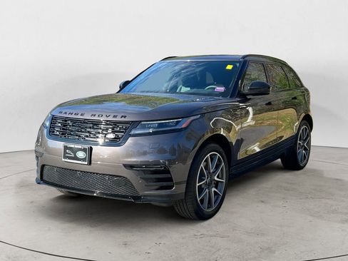 New 2025 Land Rover Range Rover Velar Dynamic SE image 1