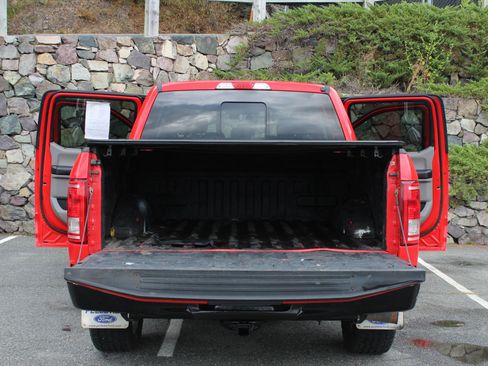 Used 2016 Ford F150 XL w/ Equipment Group 101A Mid image 9