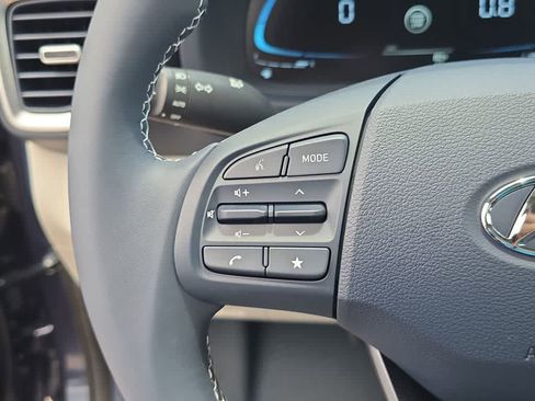 New 2026 Hyundai Venue SEL FWD image 24