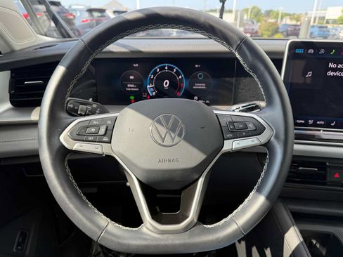 Certified 2026 Volkswagen Tiguan SE w/ Panoramic Sunroof Package AWD/4WD image 20