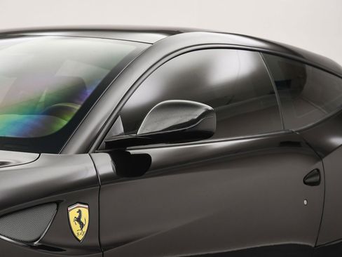 Certified 2016 Ferrari FF image 12