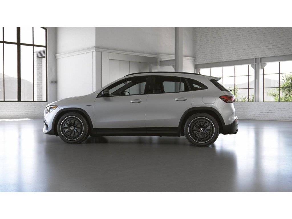 Certified 2022 Mercedes-Benz GLA 35 AMG 4MATIC image 34