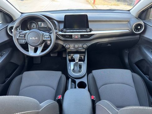 Used 2024 Kia Forte LXS FWD image 12