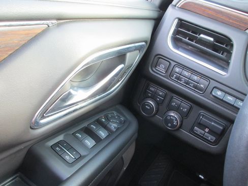 Certified 2023 Chevrolet Tahoe High Country w/ Advanced Technology Package image 31