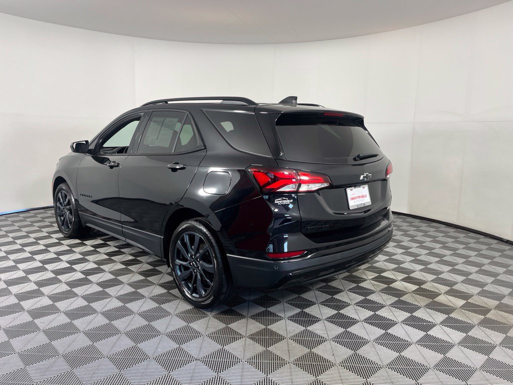 Certified 2024 Chevrolet Equinox RS FWD image 15