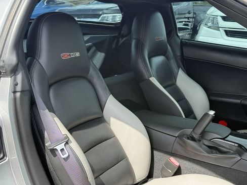 Used 2006 Chevrolet Corvette Z06 w/ Preferred Equipment Group RWD image 22