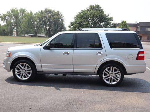 Used 2016 Ford Expedition Platinum AWD/4WD image 9