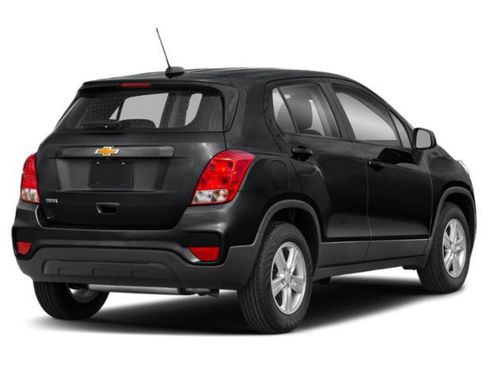 Used 2020 Chevrolet Trax LS w/ Tint and Cruise Package FWD image 3