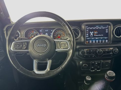 Used 2021 Jeep Gladiator Overland w/ Popular Equipment Package AWD/4WD image 28