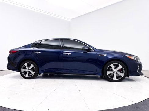 Used 2017 Kia Optima SX image 31