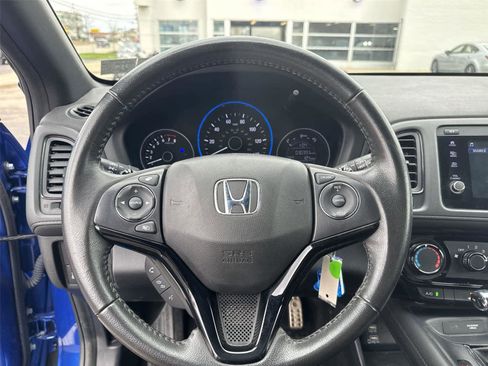 Used 2021 Honda HR-V Sport image 19