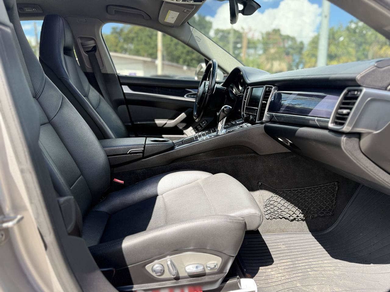 Used 2013 Porsche Panamera S RWD image 43