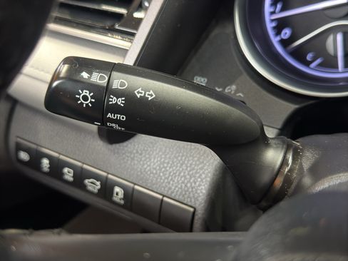 Used 2020 Toyota Camry XLE w/ Driver Assist Package FWD image 22