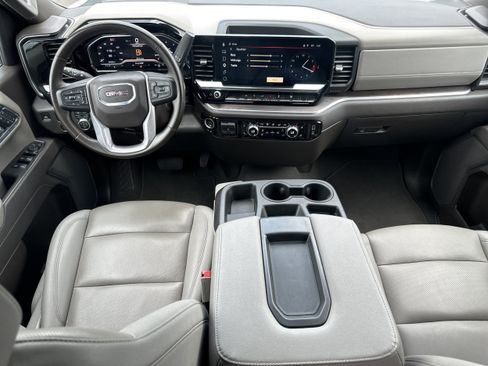 Used 2025 GMC Sierra 1500 SLT RWD image 22