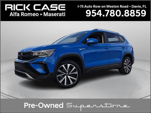 Used 2023 Volkswagen Taos SE w/ Panoramic Sunroof Package image 1