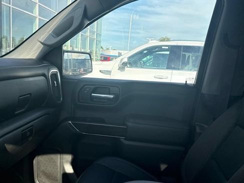 Used 2021 GMC Sierra 1500 SLT w/ SLT Premium Package AWD/4WD image 6