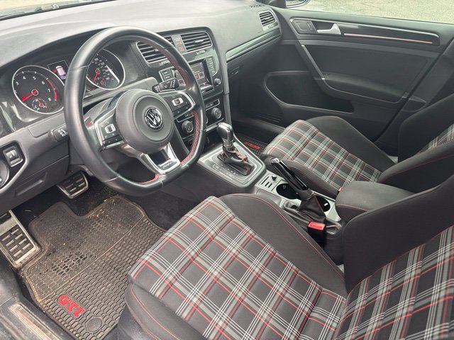 Used 2015 Volkswagen GTI S FWD image 6