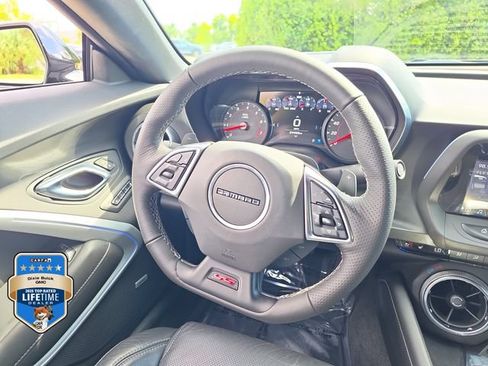 Certified 2019 Chevrolet Camaro SS RWD image 11