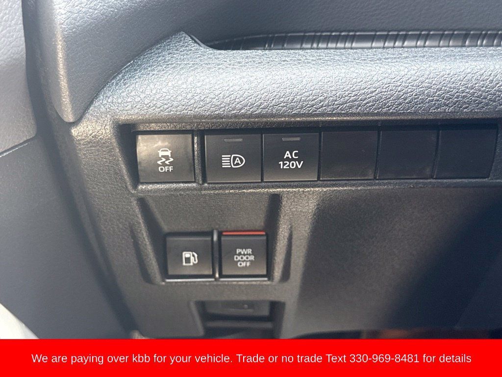 Used 2023 Toyota Sienna XSE w/ XSE Plus Package AWD/4WD image 27