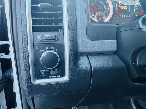 Used 2017 RAM 1500 Classic SLT image 16