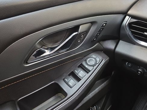 Used 2020 Chevrolet Traverse Premier w/ Redline Edition image 25