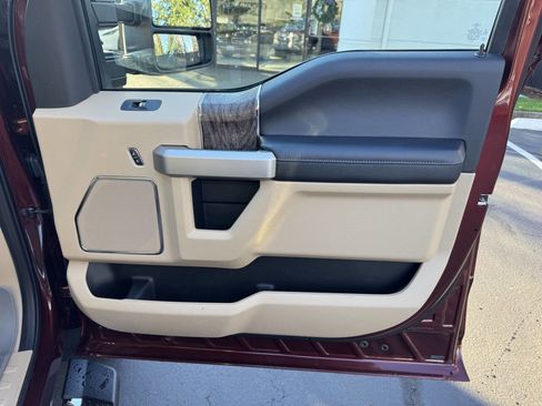 Used 2017 Ford F350 Lariat w/ Tow Technology Bundle image 18