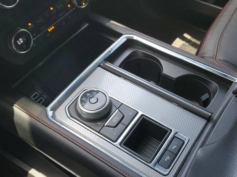Used 2019 Ford Expedition Limited w/ Equipment Group 303A RWD image 30
