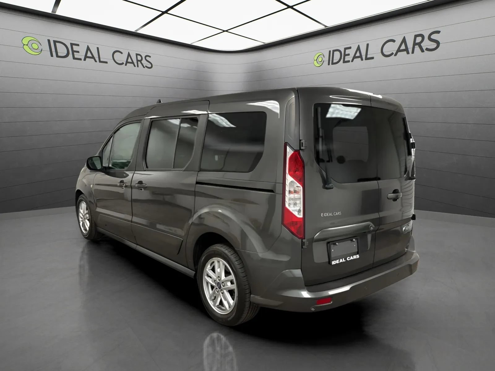 Used 2019 Ford Transit Connect XLT FWD image 7