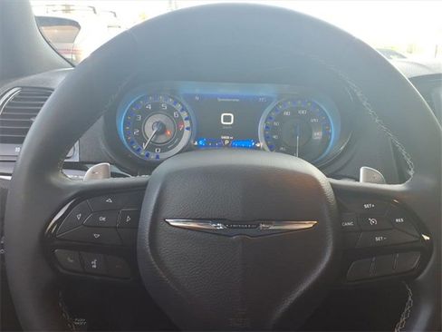 Used 2023 Chrysler 300 S image 19