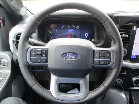 Used 2025 Ford F150 Lariat w/ Equipment Group 502A High AWD/4WD image 13
