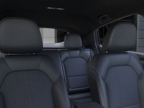 New 2025 Buick Envista Preferred image 25