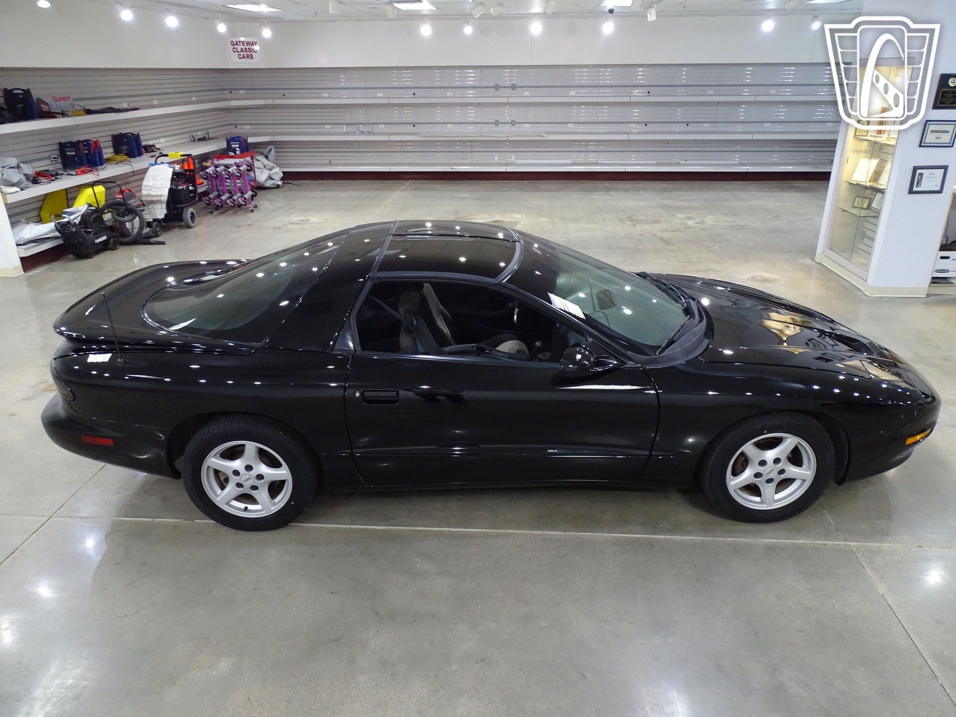 Used 1995 Pontiac Firebird Coupe RWD image 17