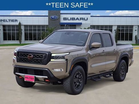 Used 2022 Nissan Frontier PRO-4X w/ Pro-4X Premium Package image 3