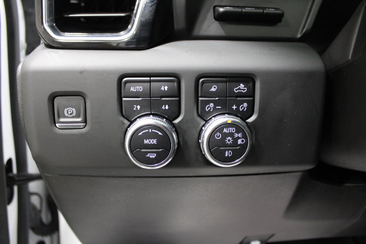 Used 2024 GMC Sierra 1500 Denali w/ Denali Reserve Package AWD/4WD image 44