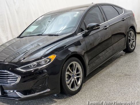 Used 2020 Ford Fusion SEL FWD image 4