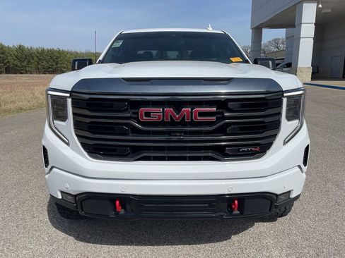 Used 2024 GMC Sierra 1500 AT4 w/ AT4 Premium Package image 8