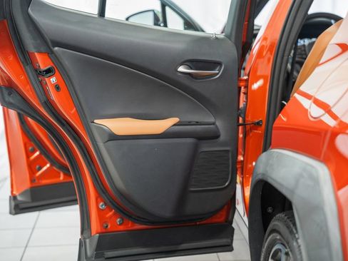 Used 2019 Lexus UX 200 w/ Premium Package FWD image 37