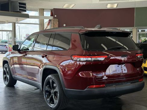 Used 2024 Jeep Grand Cherokee L Limited w/ Luxury Tech Group II AWD/4WD image 14