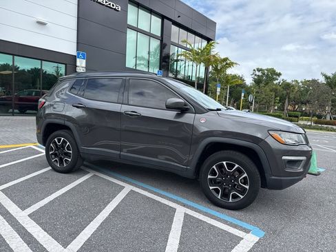 Used 2020 Jeep Compass Trailhawk image 3