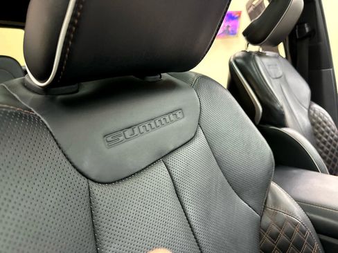 Used 2022 Jeep Grand Cherokee L Summit w/ Advanced Protech Group IV image 54